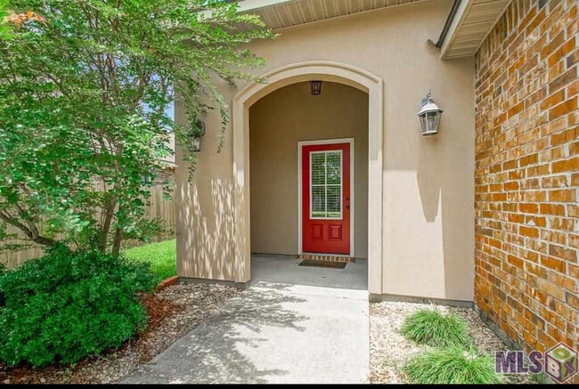 Photo - 657 Northbrook Dr