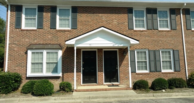 2 Bedroom Townhome available 7/15/2025 -ne... - 2 Bedroom Townhome available 7/15/2025 -ne...