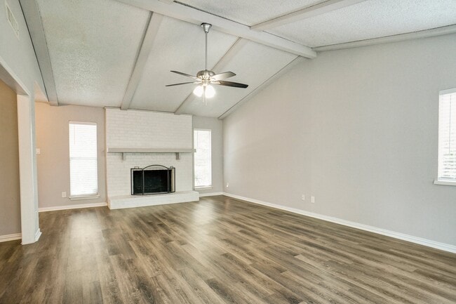 Photo - 1741 Crystal Way