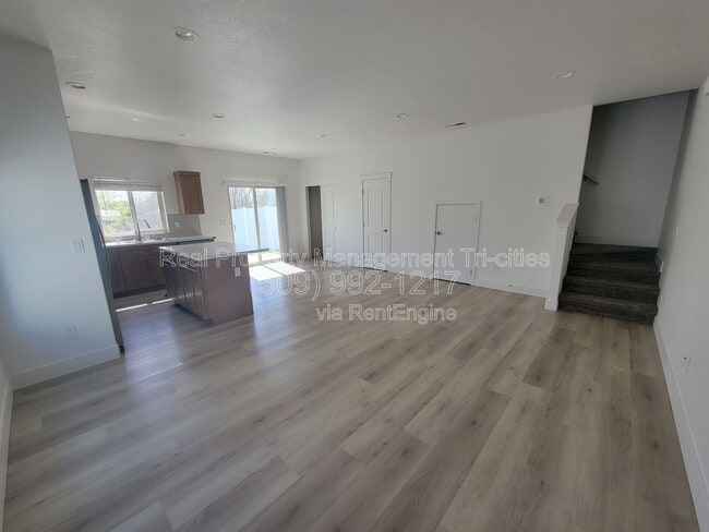 Photo - 6708 Dradie Pl