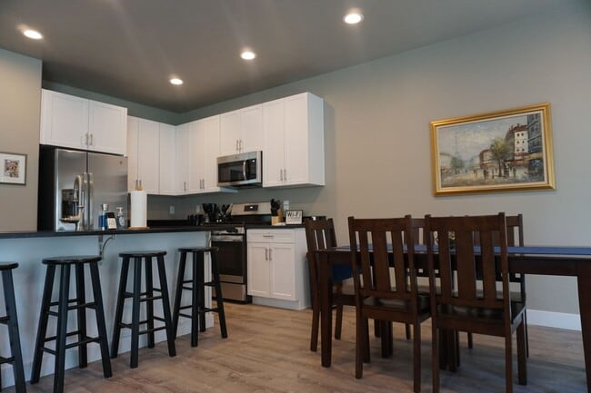 Photo - 719 E Ryder Pk Ln