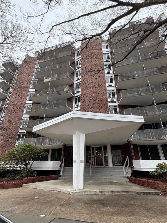 Photo - 19 Winchester St Unit 503