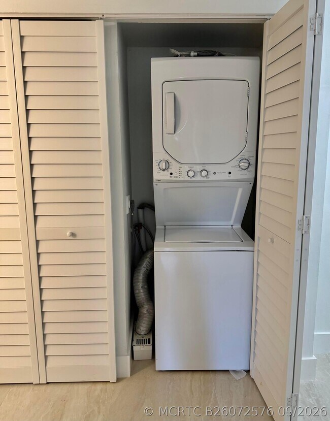 5900 SW 127th Ave Unit 3102