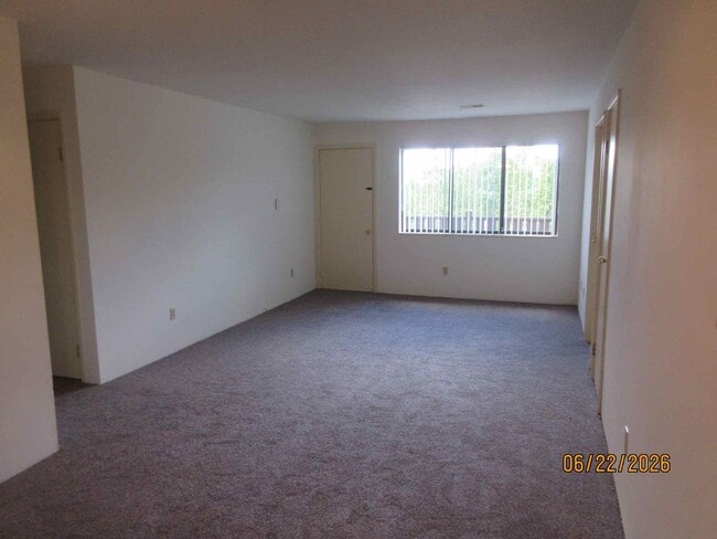 Photo - Upper 2 bedroom plus den in Germantown Unit 15623 - 14