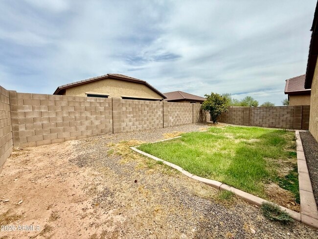 18334 W Via Del Sol