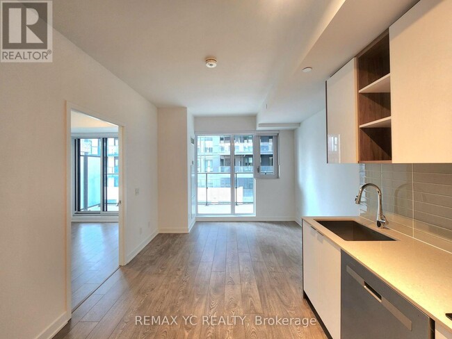 Photo - 543 Richmond St W Unit 915