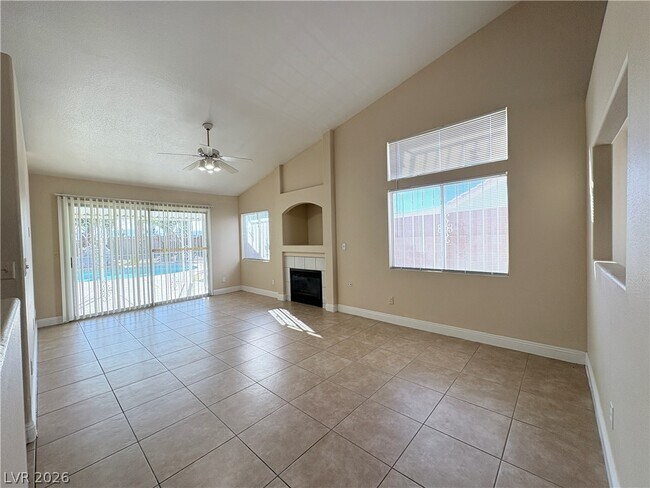 Photo - 1613 Crystal Chimes Dr