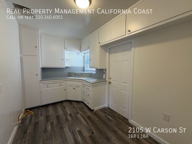 Photo - 2105 W Carson St