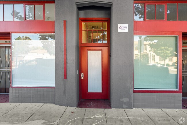 Main Entrance - 4030-4038 Martin Luther King Jr Way Apartments