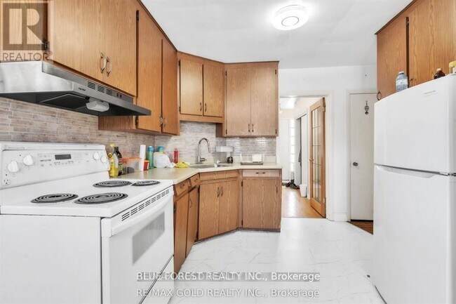 Photo - 344 McNay St