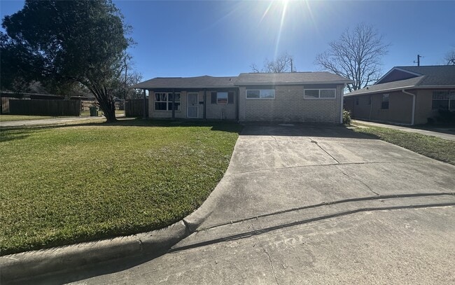 Photo - 3906 Madden Ln