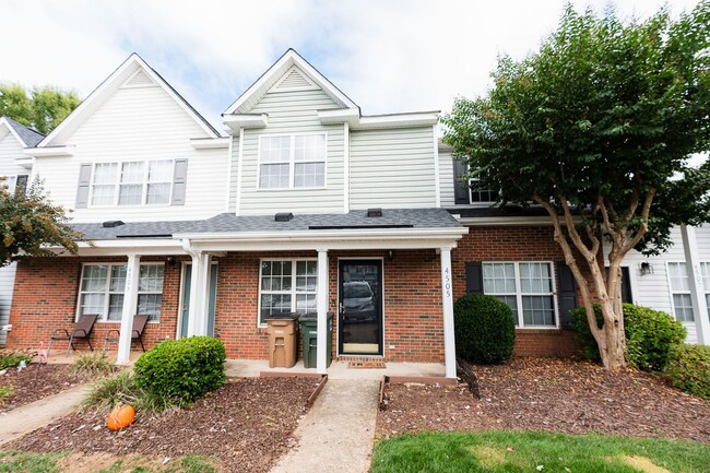 Photo - Amazing 2 bedroom 2.5 bathroom townhouse in NW Greensboro Keswick Place. Lawn care included.