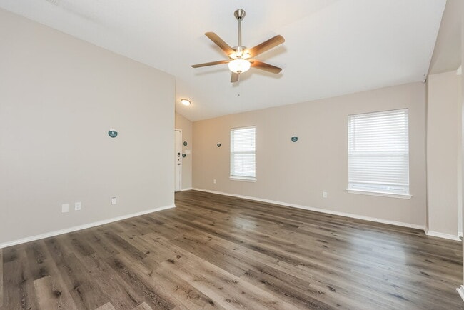 Photo - 7312 Moon Ridge Ct