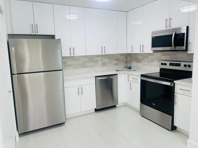 Photo - 3561 Pine Needle Dr Unit C-1