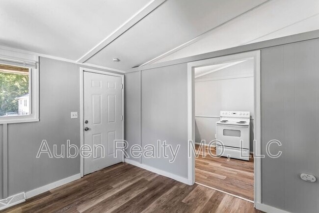 Photo - 1300 S Appleton Ave Unidad A