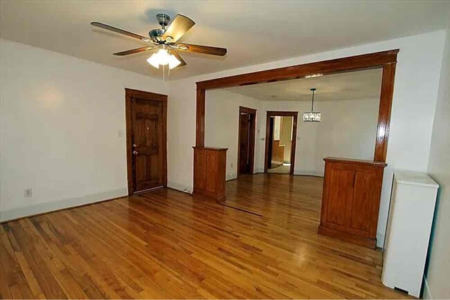 Building Photo - 77 Brantwood Rd Rental