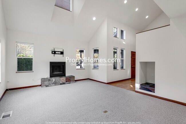 Photo - Gorgeous Home Near Multnomah Village - Four Bedrooms!