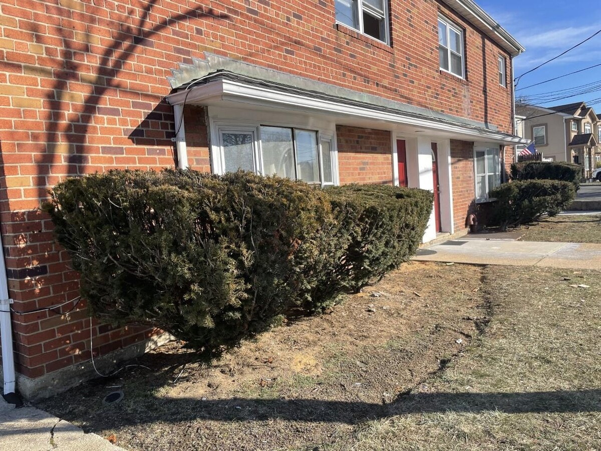 Photo - 1300 Dutch Broadway Apartment Unit 1 SW