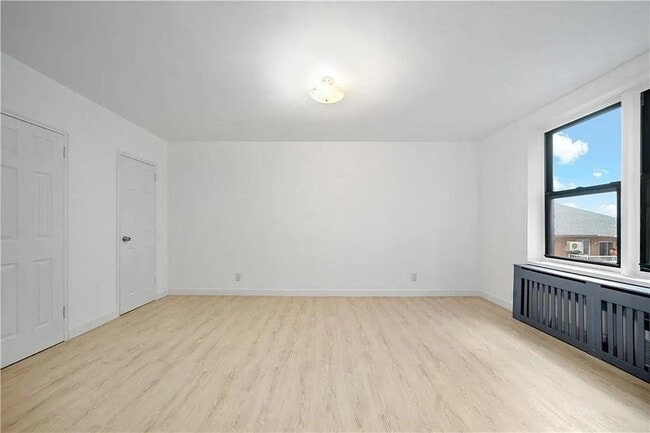 Photo - 1213 Avenue Z