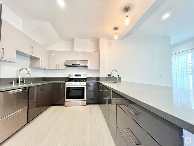 Building Photo - 1065 S Wooster St Unit 102 Rental
