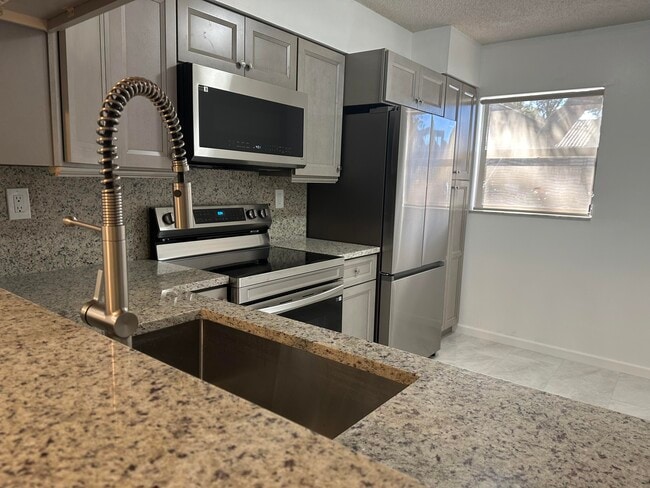 Photo - 3130 Millwood Terrace Unit 1130