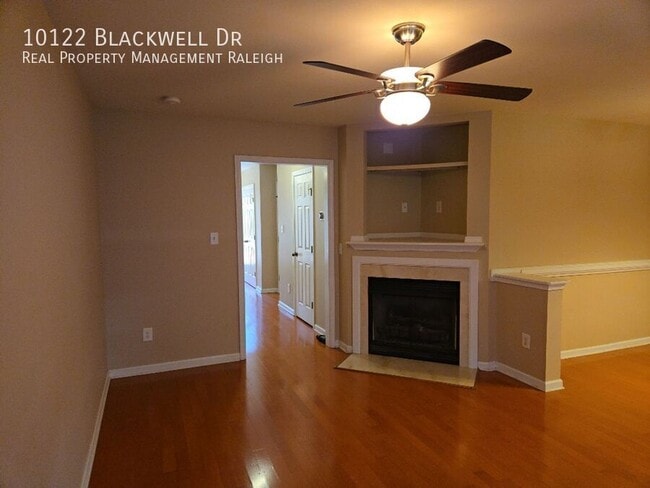 Photo - 10122 Blackwell Dr