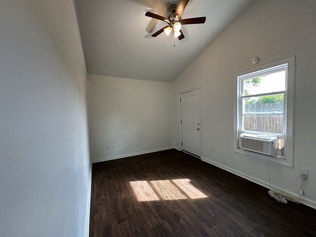 Photo - 133 Preston Rd Unit C