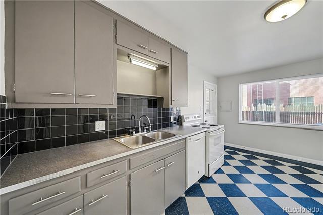 Photo - 1461 Jasmine St Unit 2