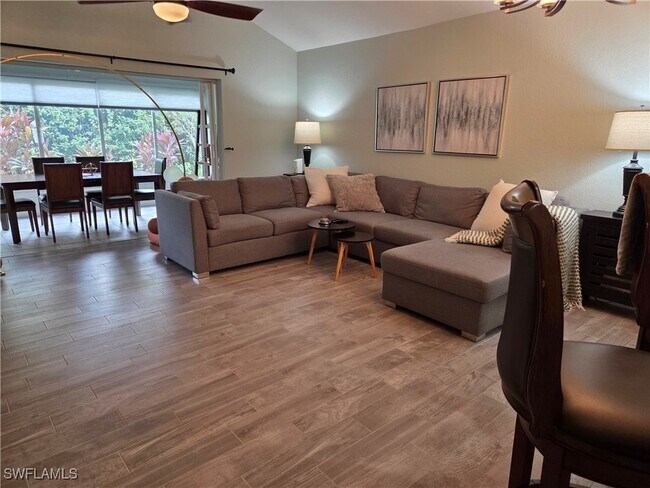 22161 Tallwood Ct Unit 703