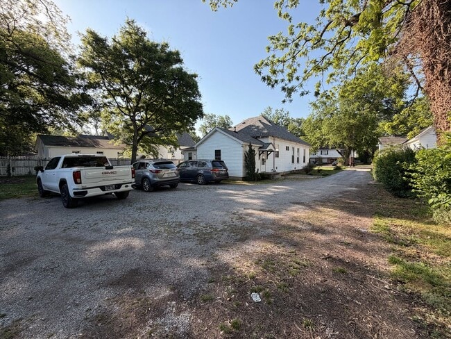 Photo - 335 E Burton St Unit A