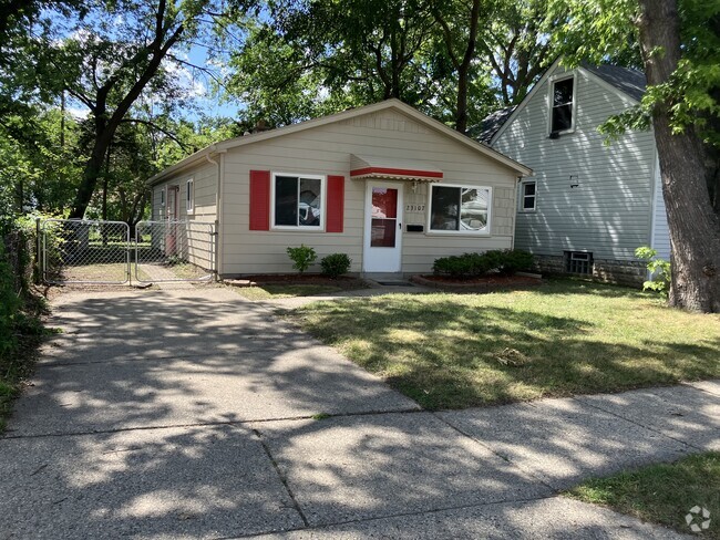 Building Photo - 23107 Melville Ave Rental