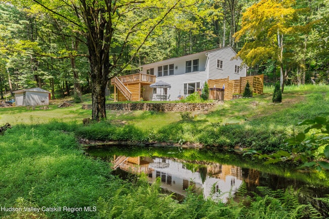 Building Photo - 19 Bakertown Rd