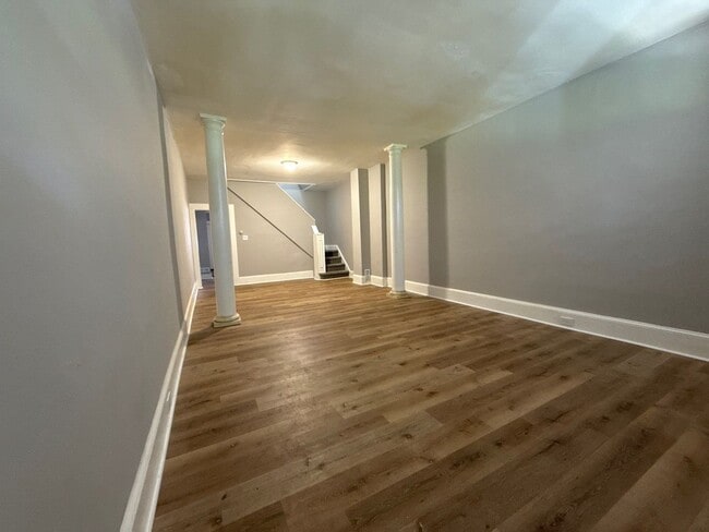 Photo - Three Bedroom Home In Baltimore With Park ...