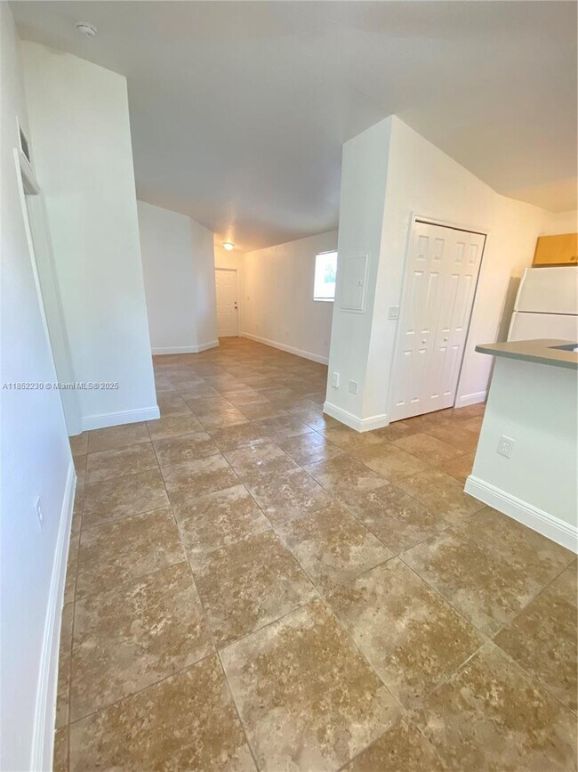 Photo - 2910 SE 13th Rd Unit 201-44