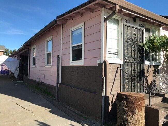 Building Photo - F09814 Unit 9814 Rental