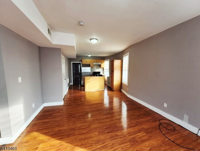 Photo - 146 Hollywood Ave