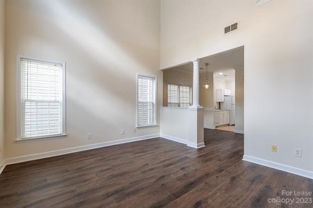 Photo - 722 Tavern Ct