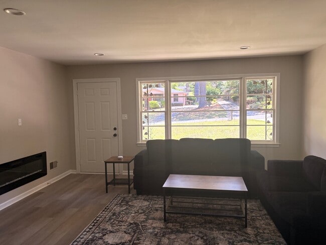Photo - 1840 Springwood Dr