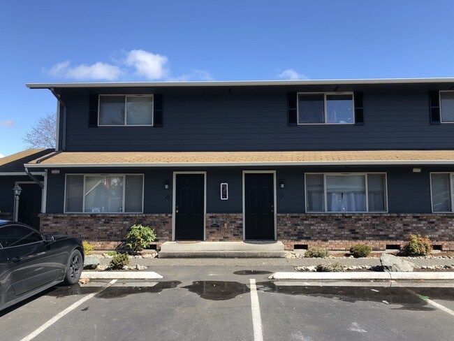 Cascade Vista Apartments - Cascade Vista Apartments