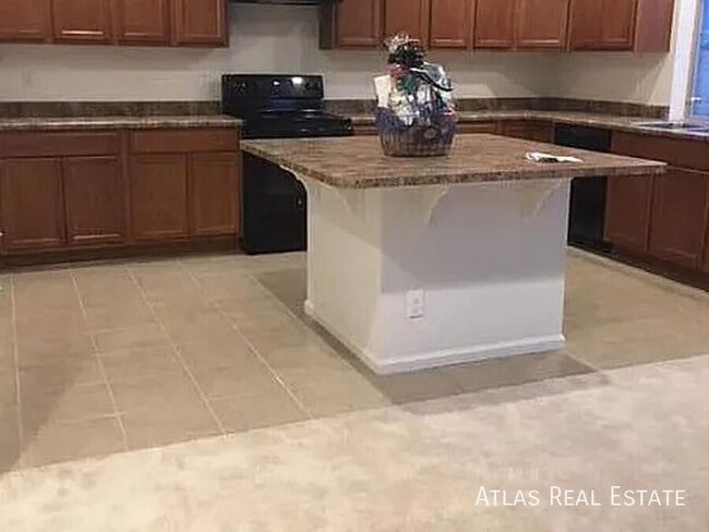 Photo - 18252 E 52nd Ave