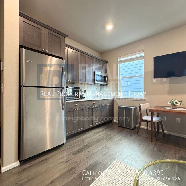 Photo - 3114 14th Ave NW