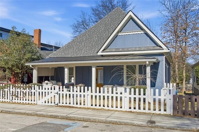 Photo - 1030 Kirkwood Ave SE