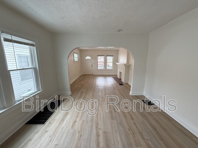 Photo - 1295-1297-1297 Lockbourne Rd