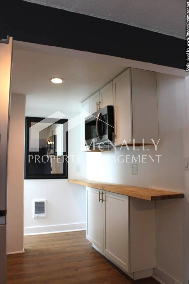 Photo - 505 N L St Unit Studio