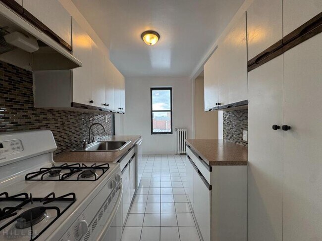 Photo - 1 bedroom in FLUSHING NY 11358 Unit 2AS