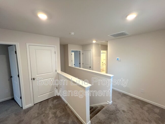 Photo - 1603 Blue Velvet Ln