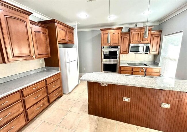 Photo - 1020 Hill St SE