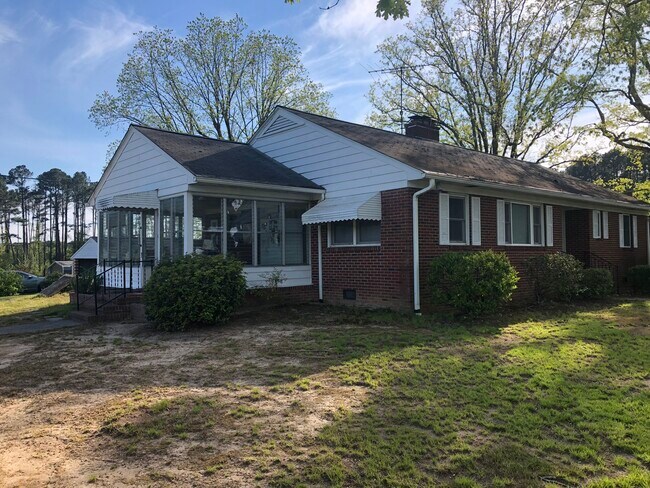Photo - 5512 Old Greensboro Rd