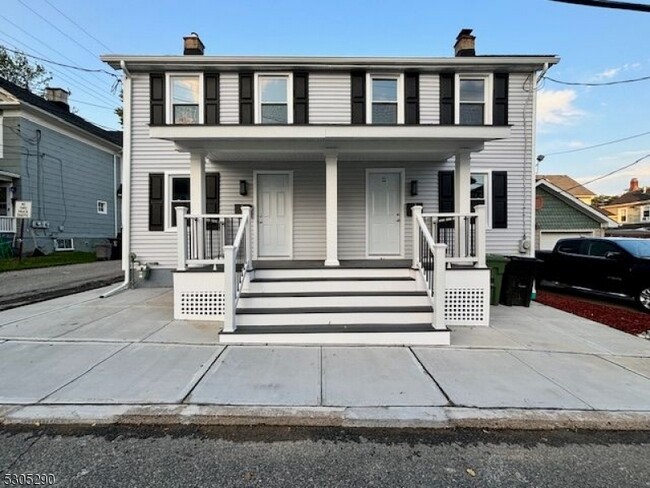 Photo - 14 School St Townhome