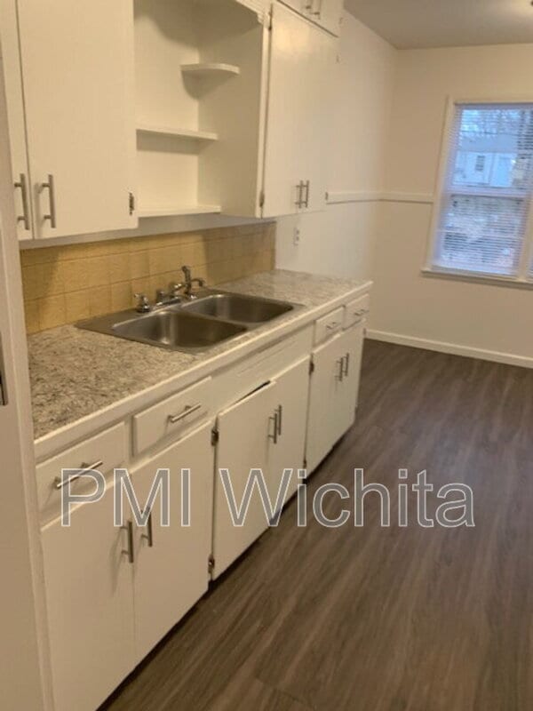 Photo - 2328 S Broadview St